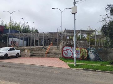 SE VENDE CASA EN PLACILLA- VALPARAÍSO 2D-1B-3E  Valor 79.000.000.-