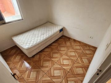 SE VENDE CASA EN PLACILLA- VALPARAÍSO 2D-1B-3E  Valor 79.000.000.-