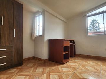 SE VENDE CASA EN PLACILLA- VALPARAÍSO 2D-1B-3E  Valor 79.000.000.-