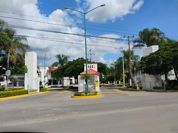Venta Casa en fraccionamiento por terminal Delta y Altacia