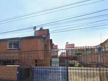 CASA EN FRACCIONAMIENTO, EN ZONA EXCLUSIVA
