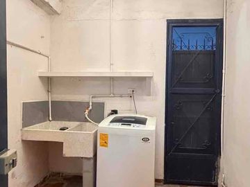 CASA CÉNTRICA COL PERIODISTA