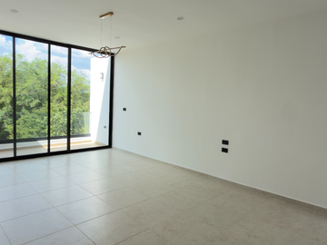 Casa de 4 Recámaras, una en Planta Baja, Temozón Norte, Entrega Inmediata