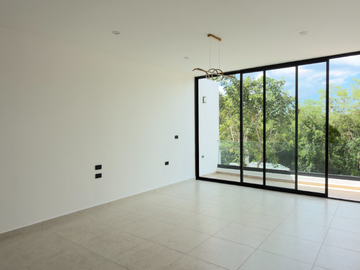 Casa de 4 Recámaras, una en Planta Baja, Temozón Norte, Entrega Inmediata