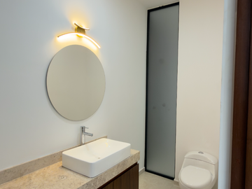 Casa de 4 Recámaras, una en Planta Baja, Temozón Norte, Entrega Inmediata