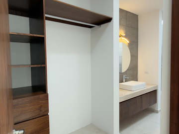 Casa de 4 Recámaras, una en Planta Baja, Temozón Norte, Entrega Inmediata