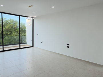 Casa de 4 Recámaras, una en Planta Baja, Temozón Norte, Entrega Inmediata