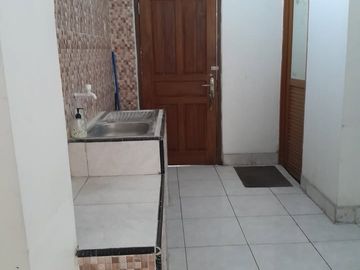 Disewakan Ruko 2 Lantai Berlokasi Strategis di Pusat Kota Dekat Kraton