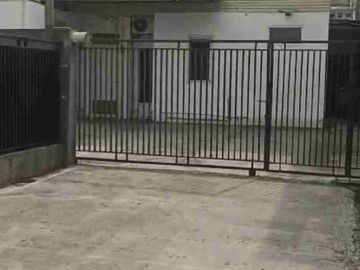 Di jual cepat rumah Jatiwaringin jakarta timur nego sampai deal