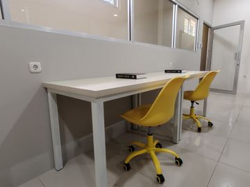 READY MEETING ROOM