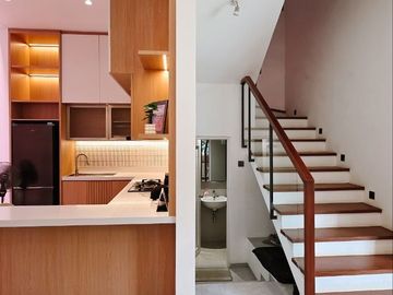 Rumah Baru 3 Lantai di Kawasan Setraduta Bandung