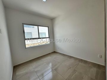 Casa en Renta en Urban Corridor | 3 Recámaras | Alberca | Gimnasio | Seguridad 24/7 / DG