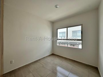 Casa en Renta en Urban Corridor | 3 Recámaras | Alberca | Gimnasio | Seguridad 24/7 / DG