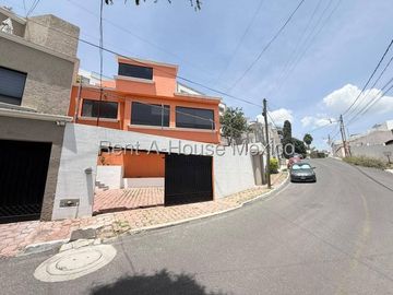 Casa en Renta en Loma Dorada | 4 Recámaras | Vista Panorámica | Cochera para 4 Autos / DG