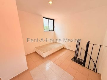 Casa en Renta en Loma Dorada | 4 Recámaras | Vista Panorámica | Cochera para 4 Autos / DG