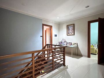 Rumah 2 Lantai di Cipete Jakarta Selatan, Dekat MRT dan SHM
