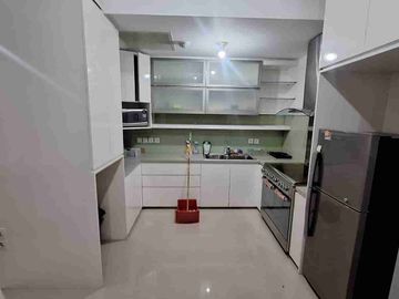 Disewakan U Residence Tower 1 2 Bedroom Full Furnished Dekat Kampus Uph