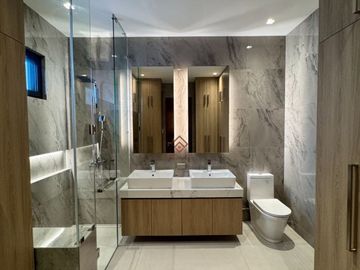 FOR SALE: 5-Bedroom Brand-New Modern House in BF Homes, Parañaque City