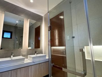 FOR SALE: 5-Bedroom Brand-New Modern House in BF Homes, Parañaque City