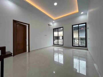 D jual rumah Brand new muara Karang