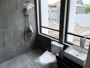 D jual rumah Brand new Muara Karang