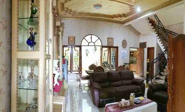Dijual Rumah Siap Huni Kompleks Taman Laguna Cibubur
Lokasi Strategis