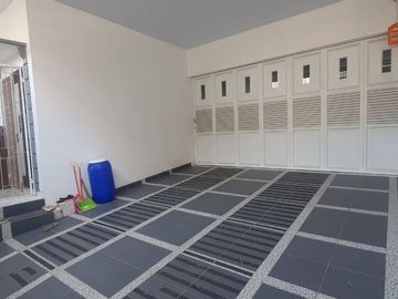 Dijual Rumah langka 3 lantai Gratis Swiming Pool di Sunter Jakarta Utara