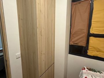 DIJUAL RUMAH CANTIK MINIMALIS SIAP HUNI POSISI HOOKDI TANAKAYU BSD (ENB266)