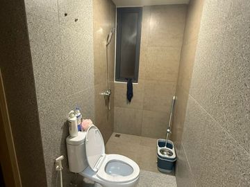 DIJUAL RUMAH CANTIK MINIMALIS SIAP HUNI POSISI HOOKDI TANAKAYU BSD (ENB266)