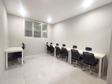 READY PRIVATE OFFICE & MEETING ROOM