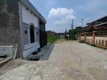 RUMAH BARU LOKASI MEDAN JOHOR STRATEGIS DALAM KOMPLEK