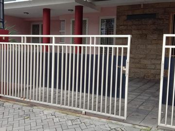 Rumah Furnished di Cluster Perumahan Deltasari Waru Sidoarjo
