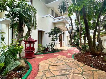 dijual (TURUN HARGA) rumah di Pondok Indah, Jaksel