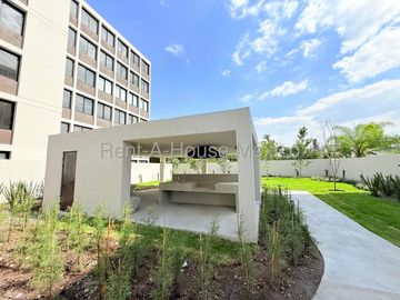 Departamento en Renta en Jurica | Planta Baja | Jardín Privado de 154 m² | 3 Recámaras / DG