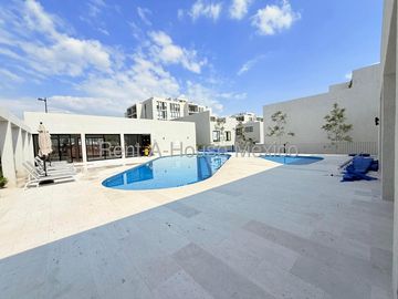 Departamento en Renta en Jurica | Planta Baja | Jardín Privado de 154 m² | 3 Recámaras / DG