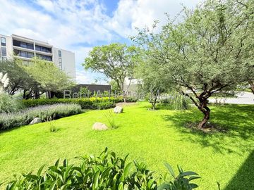 Departamento en Renta en Jurica | Planta Baja | Jardín Privado de 154 m² | 3 Recámaras / DG