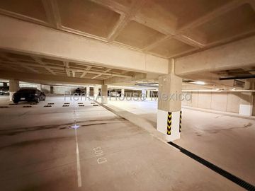 Departamento en Renta en Jurica | Planta Baja | Jardín Privado de 154 m² | 3 Recámaras / DG