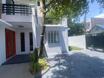 House and Lot for Sale in BF homes Paranaque Modern Corner-MD