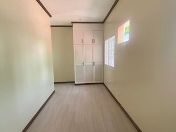 House and Lot for Sale in BF homes Paranaque Modern Corner-MD
