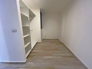Pent House en Venta en Querétaro | 4 Recámaras | 2 Niveles | Terraza | Vistas Espectaculares / DG
