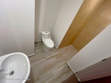 Pent House en Venta en Querétaro | 4 Recámaras | 2 Niveles | Terraza | Vistas Espectaculares / DG