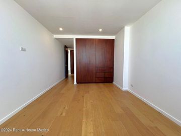 Pent House en Venta en Querétaro | 4 Recámaras | 2 Niveles | Terraza | Vistas Espectaculares / DG