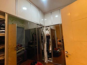 Dijual Cepat Rumah 2,5 lantai di Golden Palm Residence dekat Citra Garden City Cengkareng Jakarta Barat