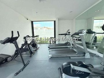 Townhouse en Venta en Santa Fe Juriquilla | 2 Recámaras | Terraza | Alberca Climatizada / DG