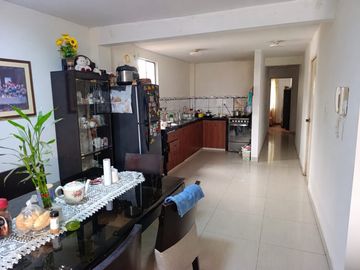 Se Vende Casa en San Martin de Porres 4 pisos