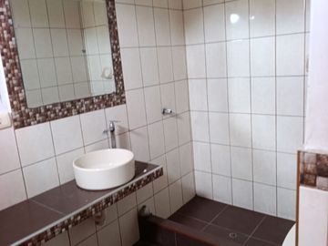 Se Vende Casa en San Martin de Porres 4 pisos