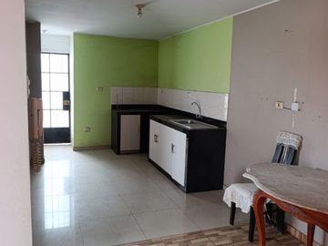 Se Vende Casa en San Martin de Porres 4 pisos
