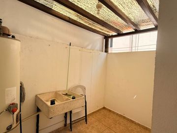 Casa en Renta en Hacienda La Gloria | Cerca de la UAQ y Centro | Alberca