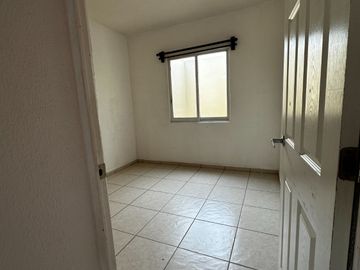 Casa en Renta en Hacienda La Gloria | Cerca de la UAQ y Centro | Alberca