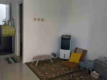 rumah di bulusan selatan 8 menit kampus Undip